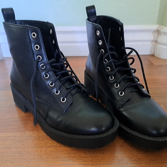 H&M Shoes - Faux leather combat boots